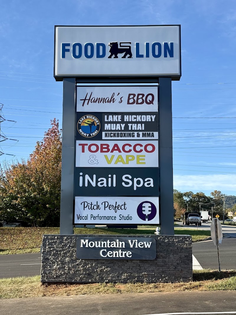iNail Spa, nail salon in Hickory, NC, photo 2 of 9